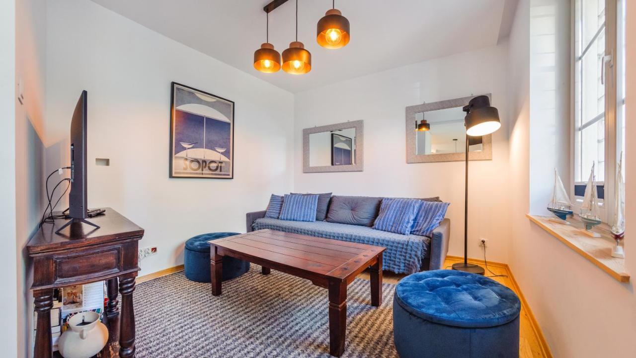 One-Bedroom Apartment – ul Parkowa 26 or 1 no